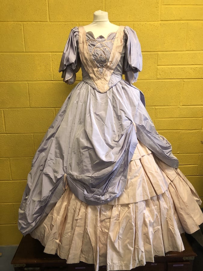 Les Miserables: Wedding guests