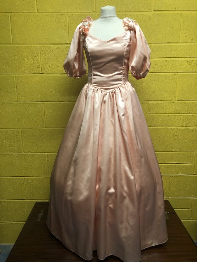 Les Miserables: Wedding guests