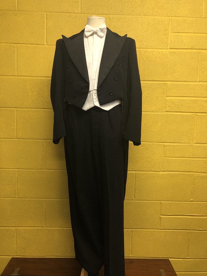 Les Miserables: Wedding guests